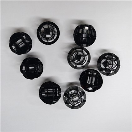 Bahan manakah yang paling sesuai untuk tangki bahan api yang besar?